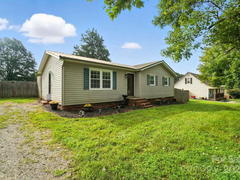 1751 Buffalo Shoals Road, Statesville, NC 28677.  MLS# CAR4293202, YatesRealty ID 34783. 