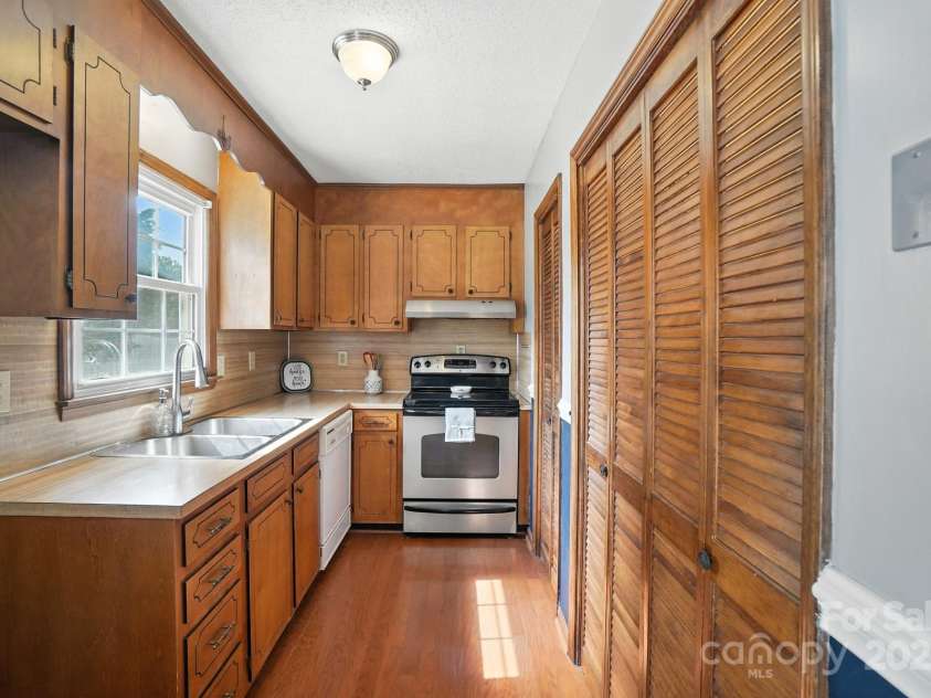1751 Buffalo Shoals Road, Statesville, NC 28677.  MLS# CAR4293202, YatesRealty ID 34783. 