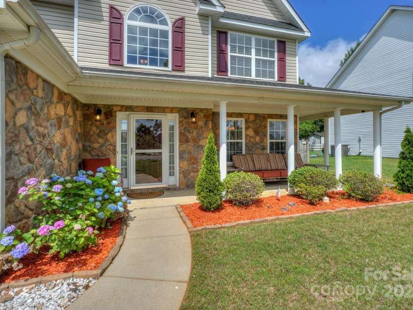 166 Glenn Allen Road, Mooresville, NC 28115.  MLS# CAR4263759, YatesRealty ID 34785. 