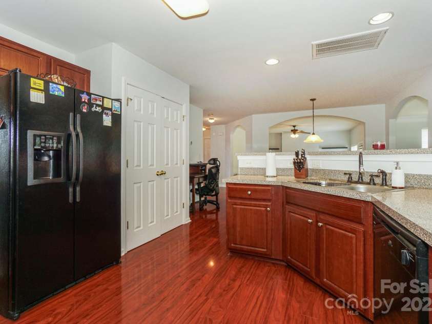 166 Glenn Allen Road, Mooresville, NC 28115.  MLS# CAR4263759, YatesRealty ID 34785. 