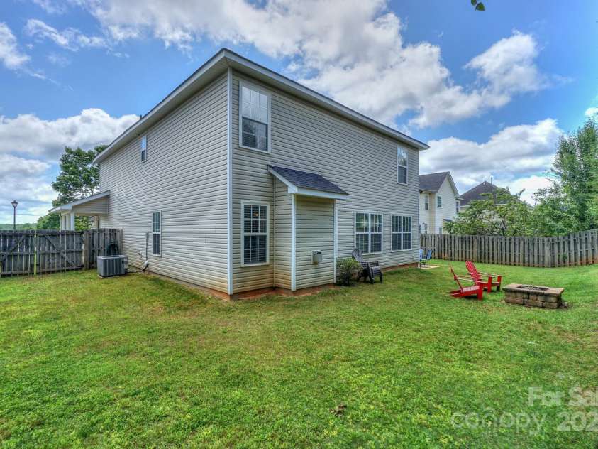 166 Glenn Allen Road, Mooresville, NC 28115.  MLS# CAR4263759, YatesRealty ID 34785. 
