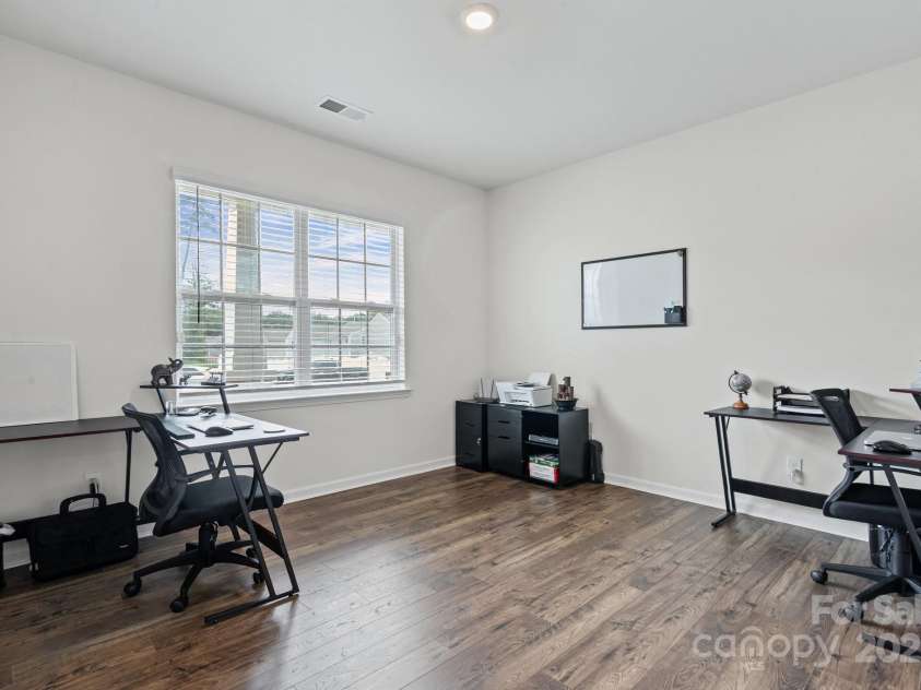 919 Rock Haven Drive, Charlotte, NC 28216.  MLS# CAR4291473, YatesRealty ID 34786. Office