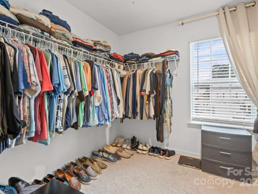 919 Rock Haven Drive, Charlotte, NC 28216.  MLS# CAR4291473, YatesRealty ID 34786. Primary Walk-in closet