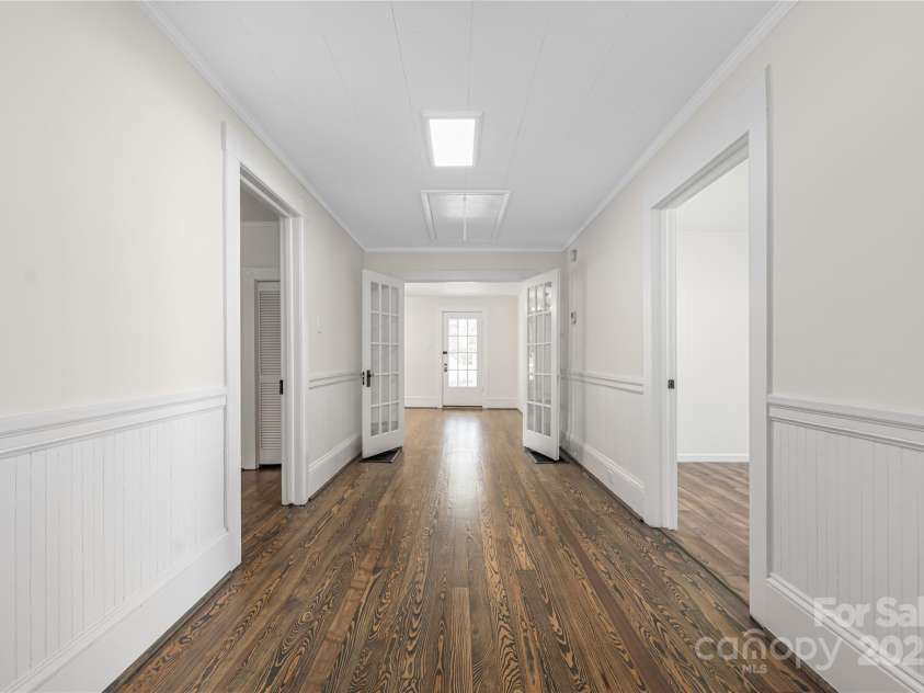 619 Oak Street, Mooresville, NC 28115.  MLS# CAR4274443, YatesRealty ID 34787. 