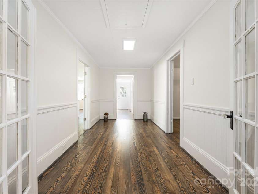 619 Oak Street, Mooresville, NC 28115.  MLS# CAR4274443, YatesRealty ID 34787. 