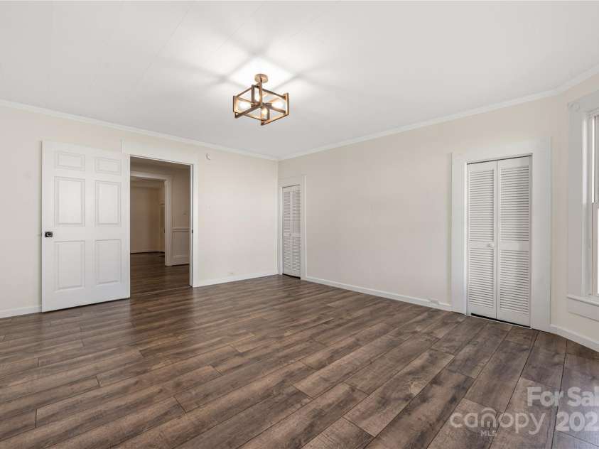 619 Oak Street, Mooresville, NC 28115.  MLS# CAR4274443, YatesRealty ID 34787. 