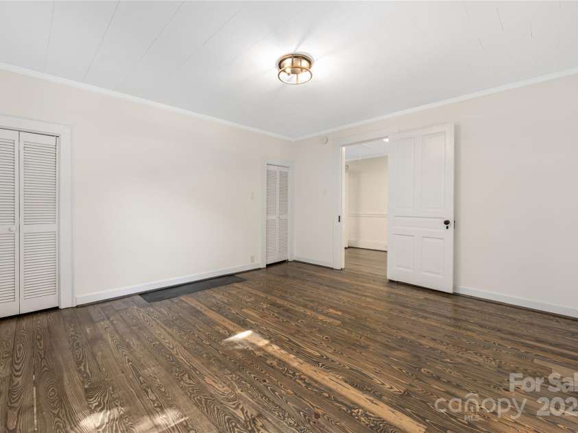 619 Oak Street, Mooresville, NC 28115.  MLS# CAR4274443, YatesRealty ID 34787. 