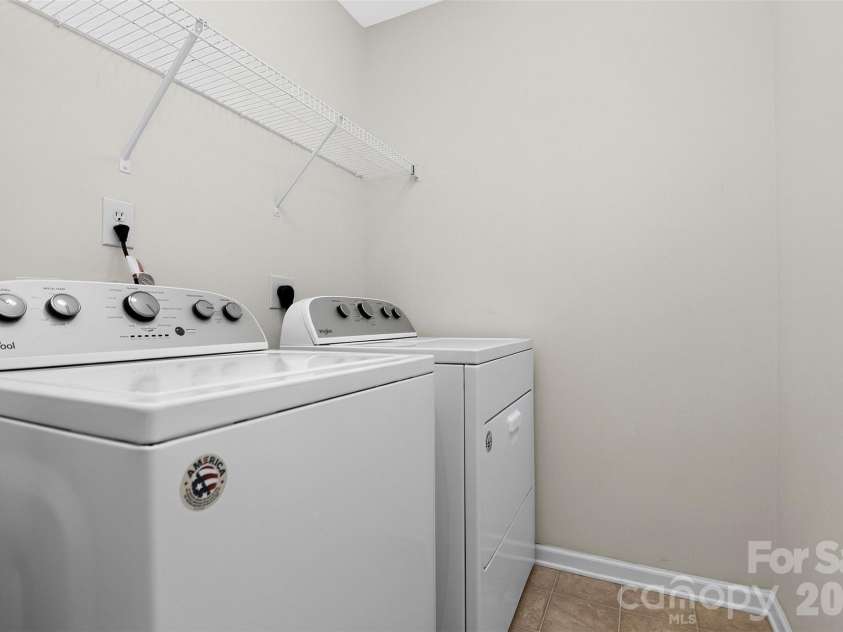 2043 Grimley Lane, Fort Mill, SC 29707.  MLS# CAR4397584, YatesRealty ID 34788. Laundry room