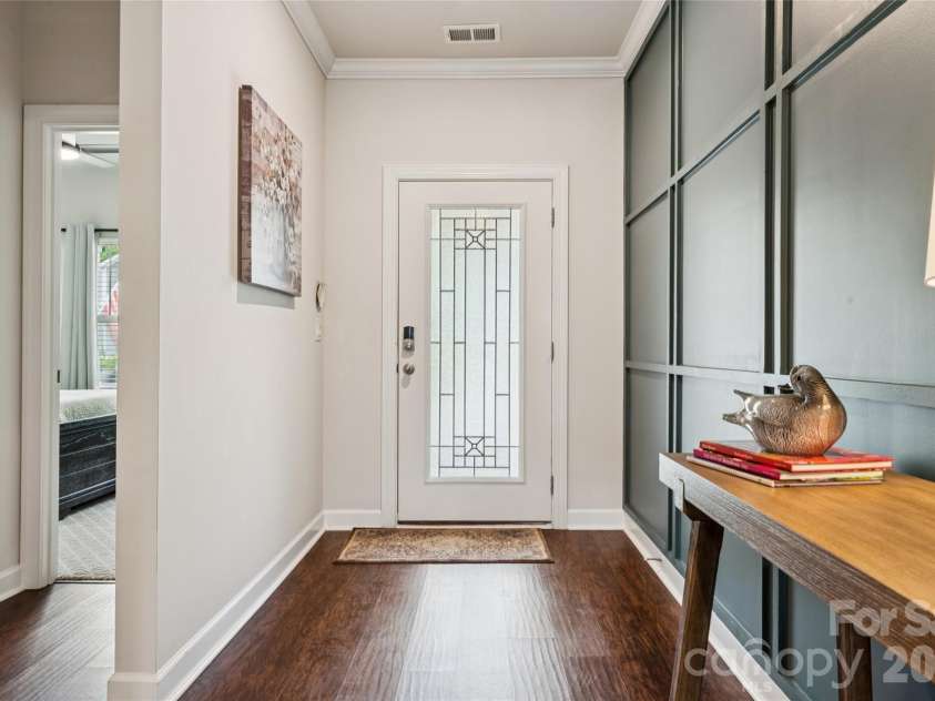 3850 Longmore Lane, Kannapolis, NC 28081.  MLS# CAR4394364, YatesRealty ID 34789. Front entryway
