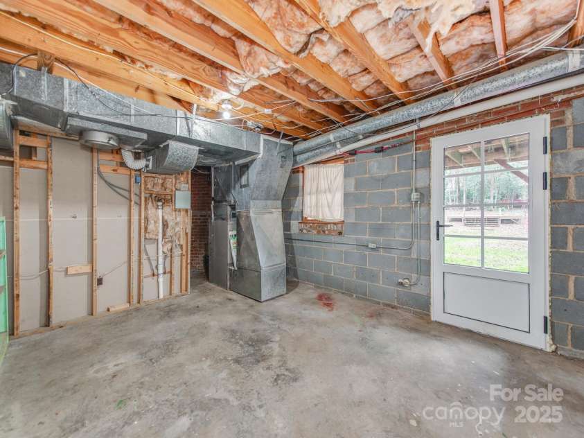 1311 Burtonwood Circle, Charlotte, NC 28212.  MLS# CAR4333889, YatesRealty ID 3479. 