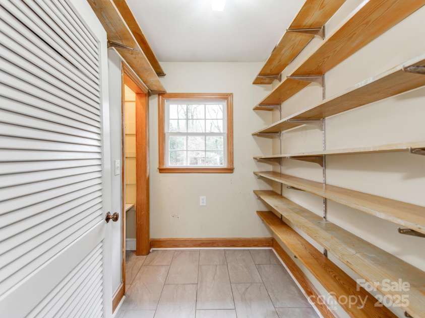 1311 Burtonwood Circle, Charlotte, NC 28212.  MLS# CAR4333889, YatesRealty ID 3479. 