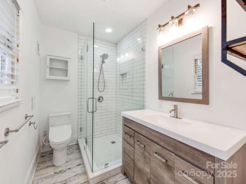 1311 Burtonwood Circle, Charlotte, NC 28212.  MLS# CAR4333889, YatesRealty ID 3479. 