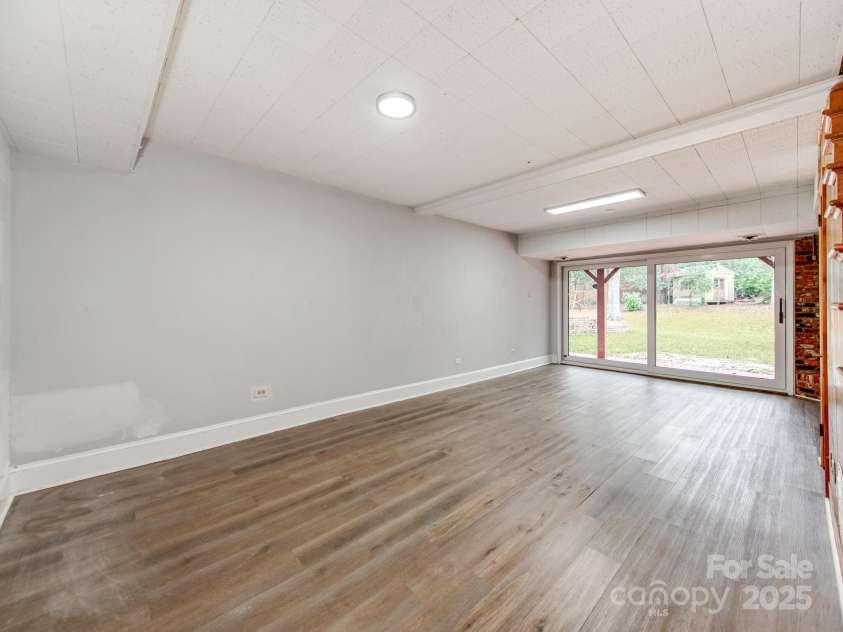 1311 Burtonwood Circle, Charlotte, NC 28212.  MLS# CAR4333889, YatesRealty ID 3479. 