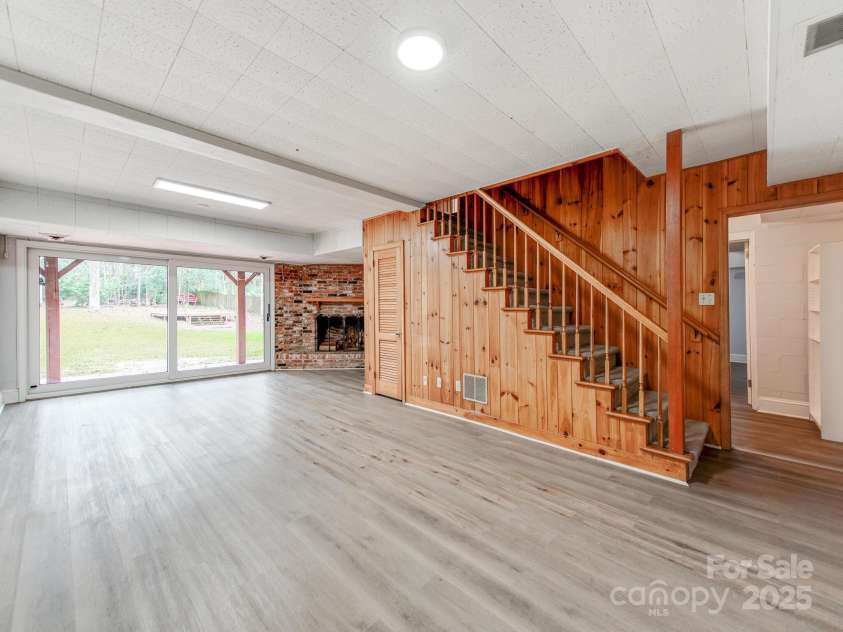 1311 Burtonwood Circle, Charlotte, NC 28212.  MLS# CAR4333889, YatesRealty ID 3479. 