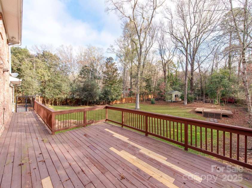 1311 Burtonwood Circle, Charlotte, NC 28212.  MLS# CAR4333889, YatesRealty ID 3479. 