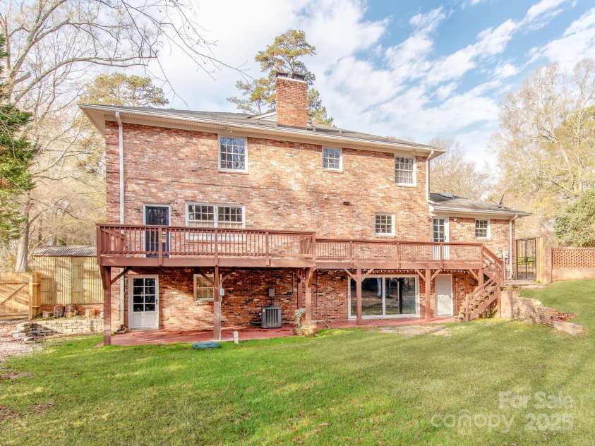 1311 Burtonwood Circle, Charlotte, NC 28212.  MLS# CAR4333889, YatesRealty ID 3479. 