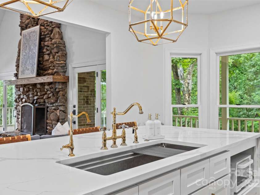 1611 Fieldbrook Road, Rock Hill, SC 29732.  MLS# CAR4143683, YatesRealty ID 3479. 