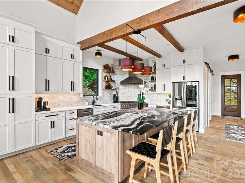 241 Ataya Trail, Maggie Valley, NC 28751.  MLS# CAR4397152, YatesRealty ID 34790. Kitchen