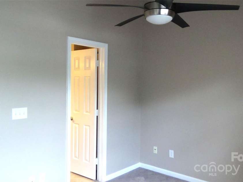 3105 Brockhampton Court, Charlotte, NC 28269.  MLS# CAR4290296, YatesRealty ID 34790. 