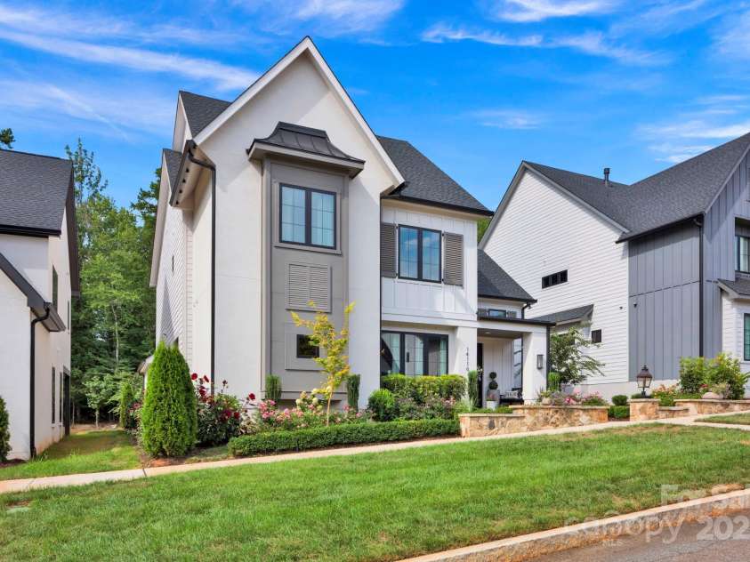14116 Ryker Way, Davidson, NC 28036.  MLS# CAR4293124, YatesRealty ID 34791. 