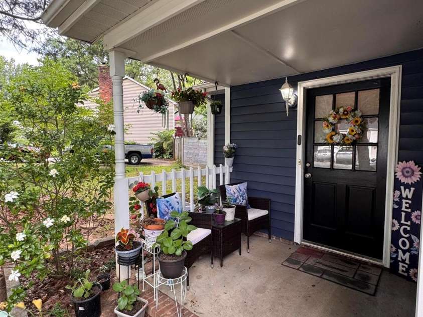4509 Gaynelle Drive, Charlotte, NC 28215.  MLS# CAR4396747, YatesRealty ID 34791. 
