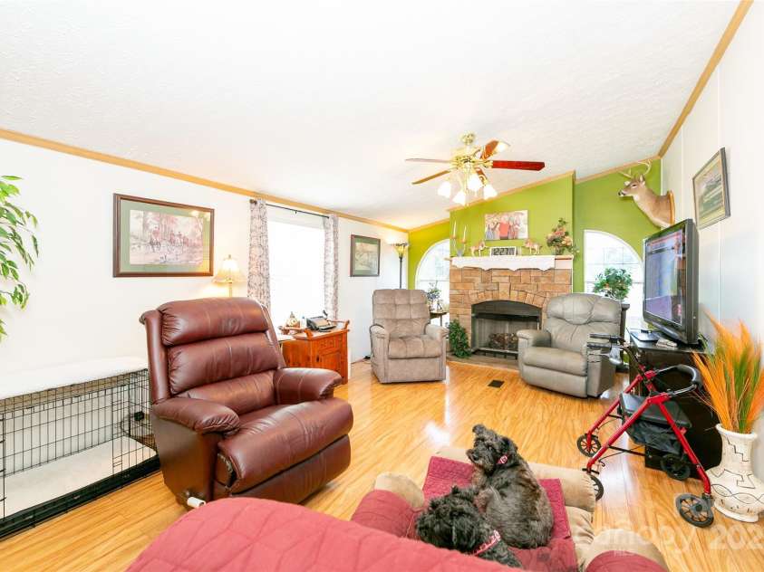 174 Way Home Lane, Columbus, NC 28722.  MLS# CAR4281603, YatesRealty ID 34792. 