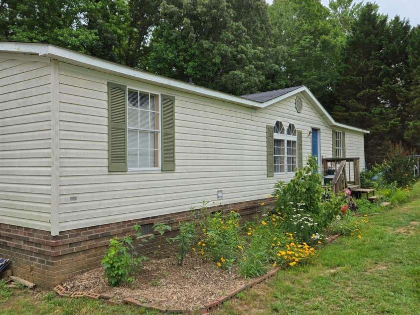 245 Waycross Drive, Rockwell, NC 28138.  MLS# CAR4277734, YatesRealty ID 34793. 