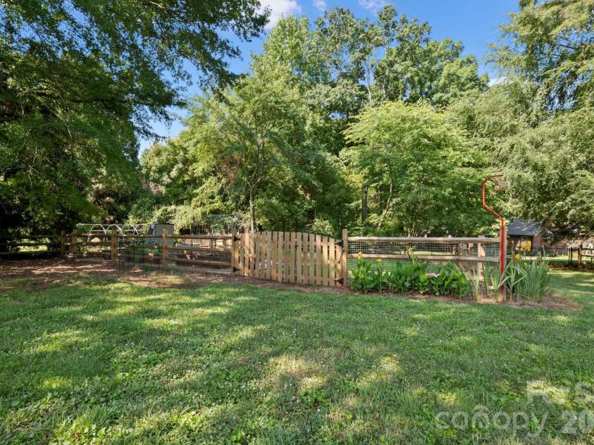 1307 Bennington Drive, Concord, NC 28027.  MLS# CAR4394674, YatesRealty ID 34794. New garden area!