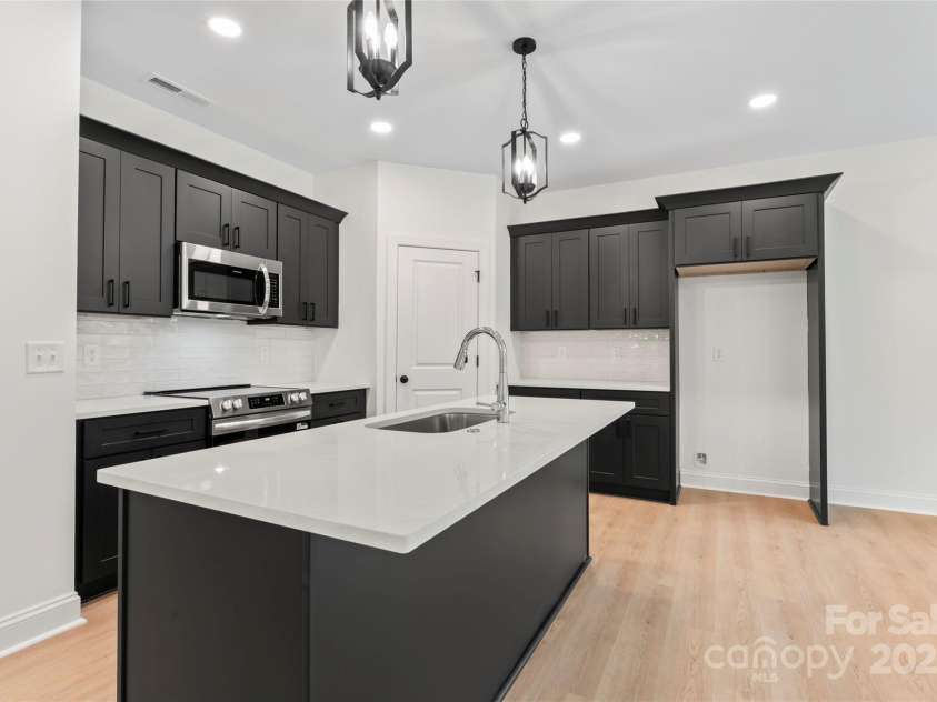 470 Contentment Court, Kannapolis, NC 28083.  MLS# CAR4284722, YatesRealty ID 34795. 