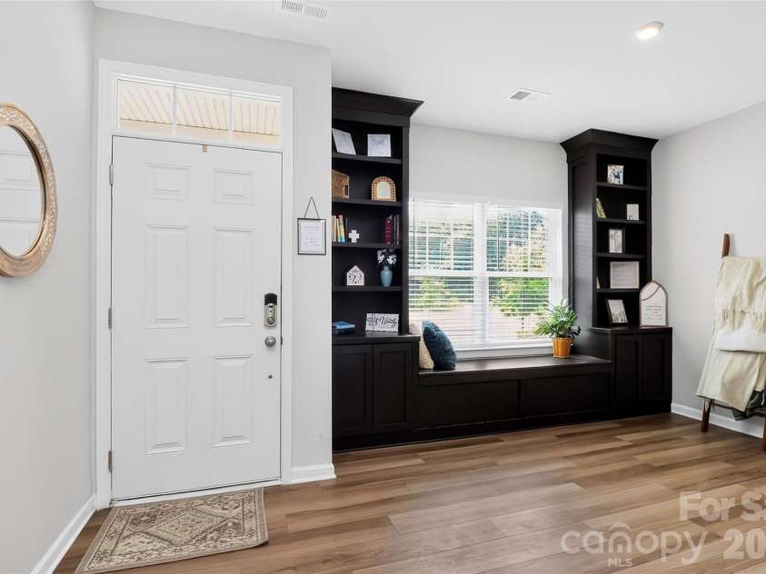 9134 Ramsford Court, Charlotte, NC 28227.  MLS# CAR4394470, YatesRealty ID 34795. 