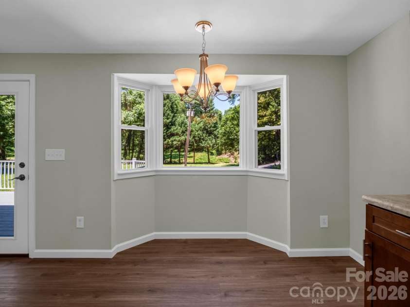 102 Little House Road, Tryon, NC 28782.  MLS# CAR4395384, YatesRealty ID 34796. Dining area