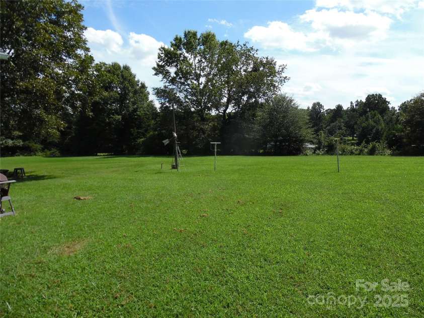 2014 31st Avenue Avenue, Hickory, NC 28601.  MLS# CAR4296276, YatesRealty ID 34797. 