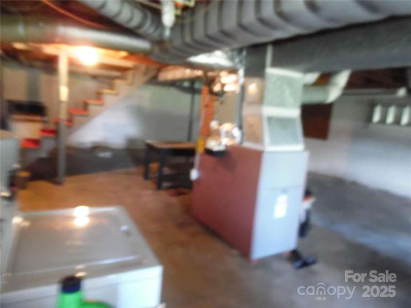 2014 31st Avenue Avenue, Hickory, NC 28601.  MLS# CAR4296276, YatesRealty ID 34797. 