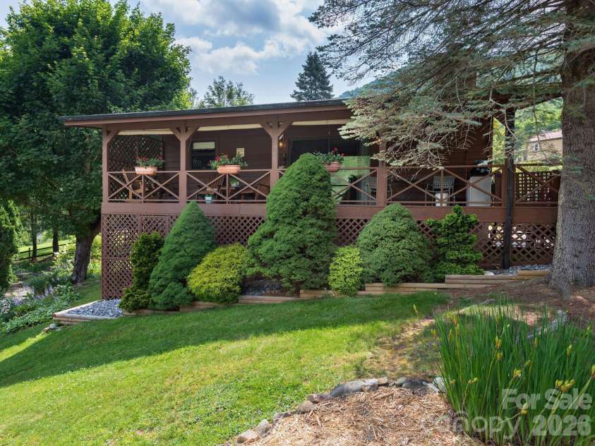 85 Hillcrest Road, Maggie Valley, NC 28751.  MLS# CAR4398750, YatesRealty ID 34797. 