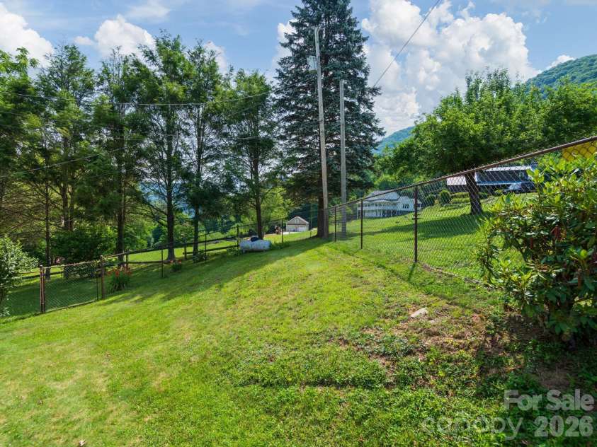 85 Hillcrest Road, Maggie Valley, NC 28751.  MLS# CAR4398750, YatesRealty ID 34797. 
