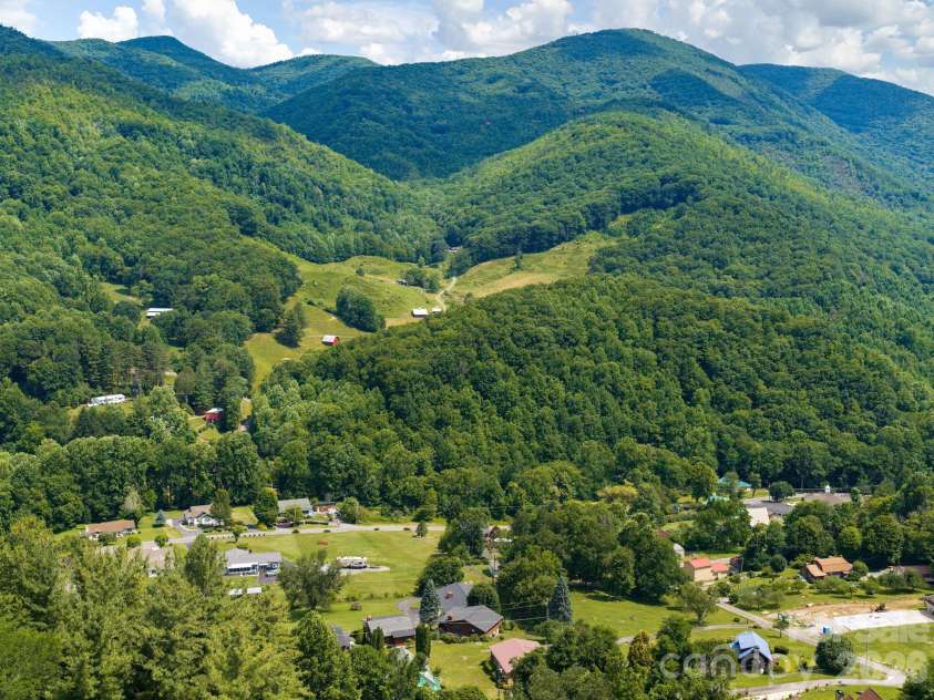 85 Hillcrest Road, Maggie Valley, NC 28751.  MLS# CAR4398750, YatesRealty ID 34797. 