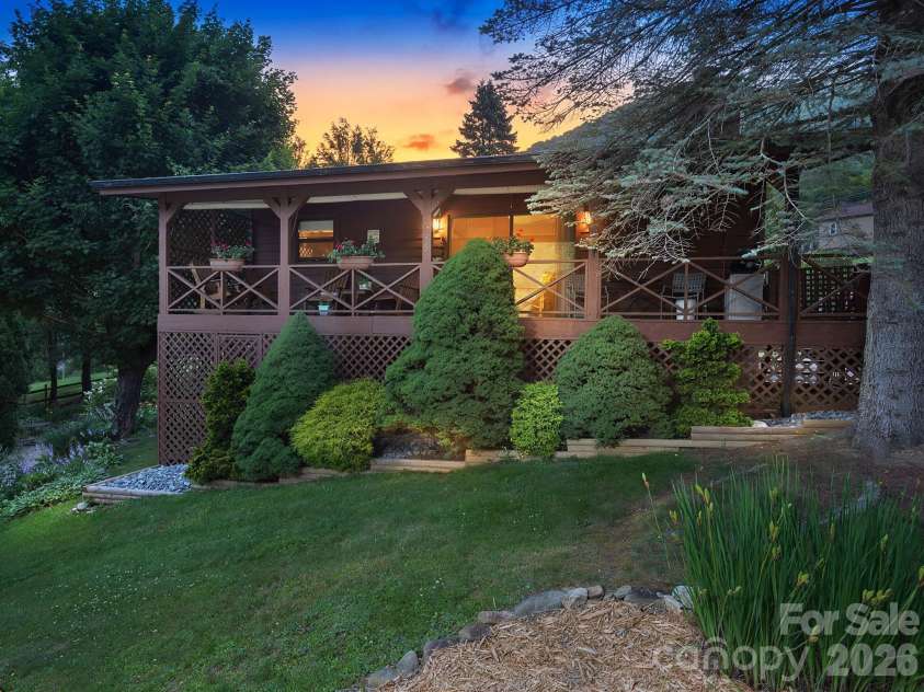85 Hillcrest Road, Maggie Valley, NC 28751.  MLS# CAR4398750, YatesRealty ID 34797. 