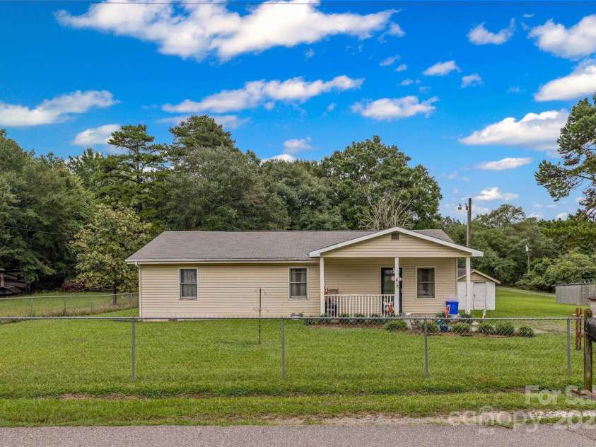 150 First Street, Fort Mill, SC 29708.  MLS# CAR4291591, YatesRealty ID 34798. 