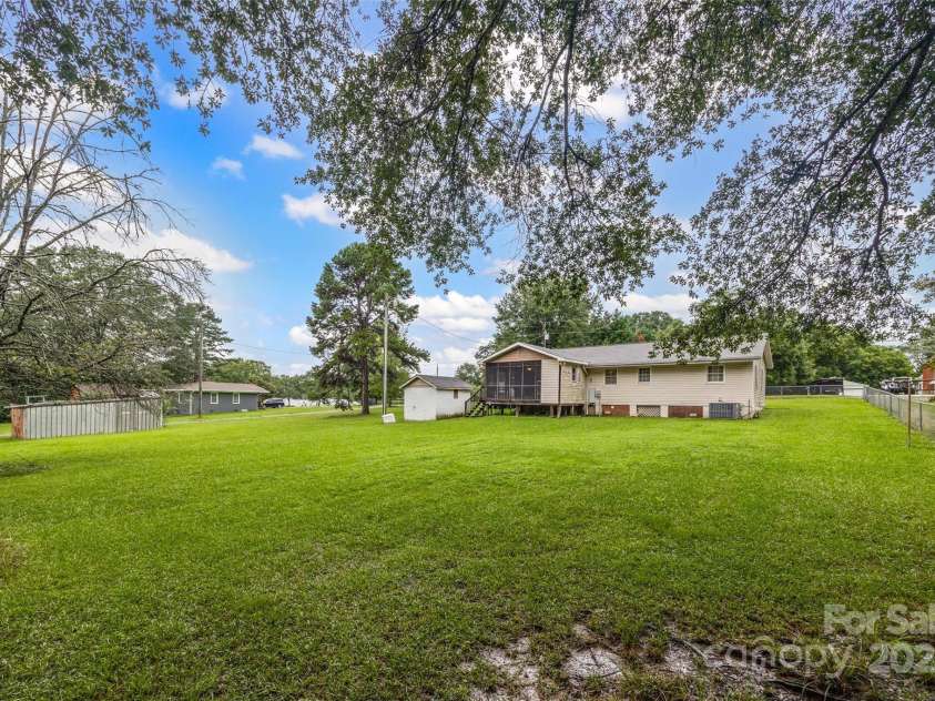 150 First Street, Fort Mill, SC 29708.  MLS# CAR4291591, YatesRealty ID 34798. 
