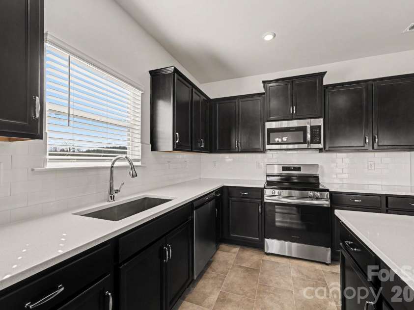 29195 Kaylan Lane, Albemarle, NC 28001.  MLS# CAR4356026, YatesRealty ID 34798. Kitchen