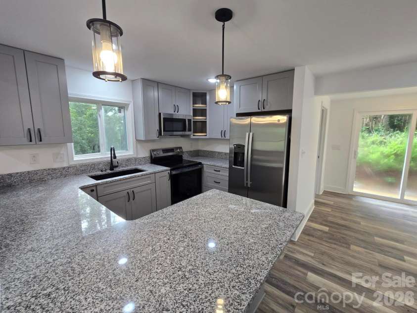 61 Wright Lane, Brevard, NC 28712.  MLS# CAR4400162, YatesRealty ID 34799. 