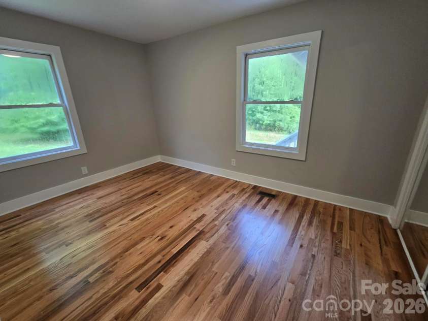 61 Wright Lane, Brevard, NC 28712.  MLS# CAR4400162, YatesRealty ID 34799. 
