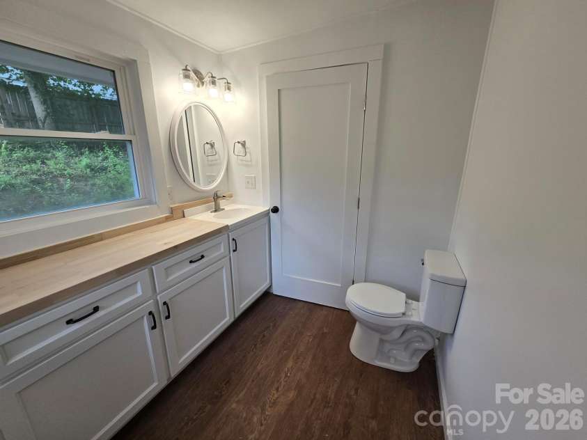 61 Wright Lane, Brevard, NC 28712.  MLS# CAR4400162, YatesRealty ID 34799. 
