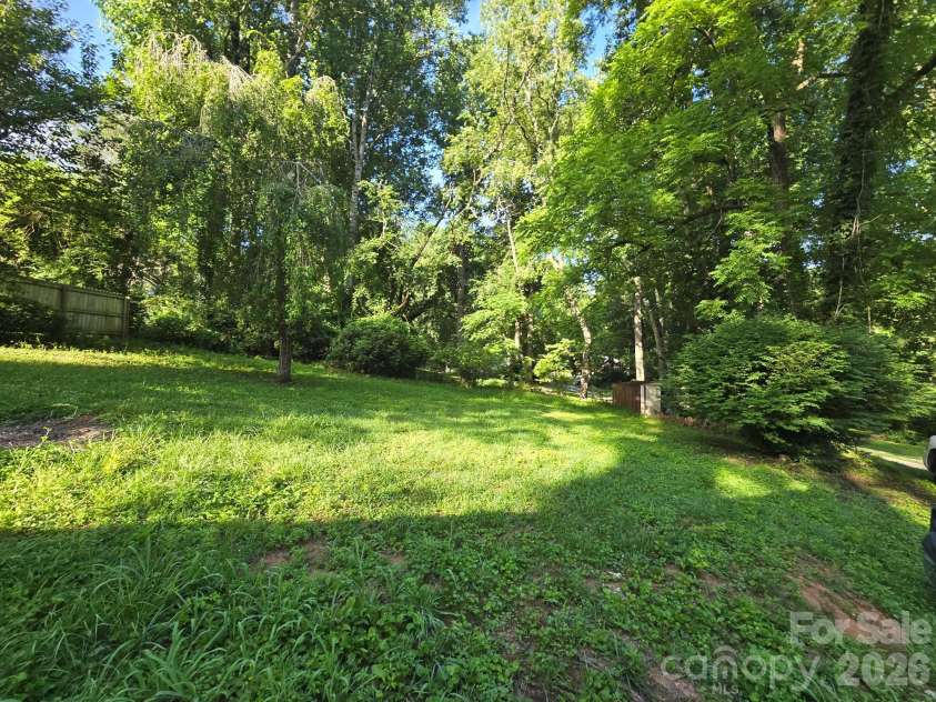 61 Wright Lane, Brevard, NC 28712.  MLS# CAR4400162, YatesRealty ID 34799. 