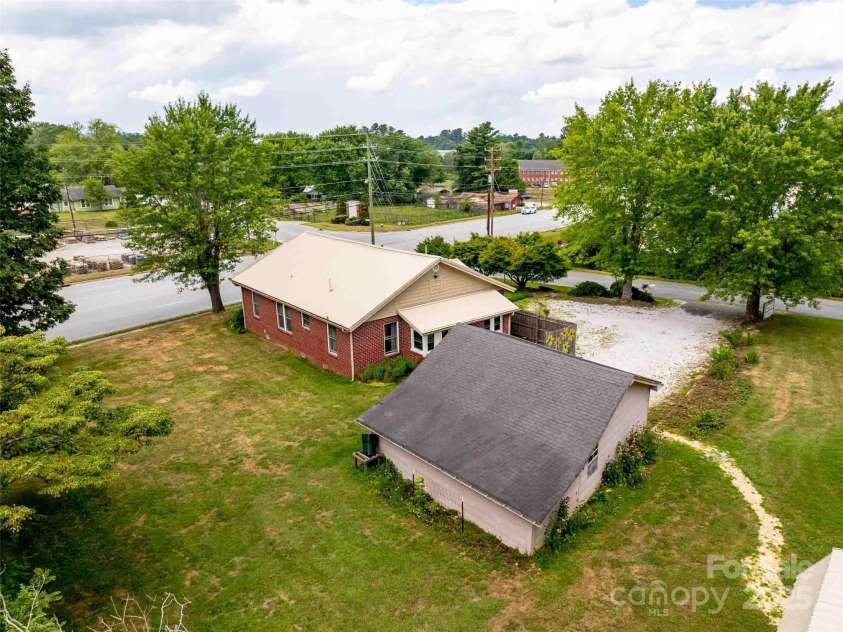 103 King Street, East Flat Rock, NC 28726.  MLS# CAR4229191, YatesRealty ID 348. 