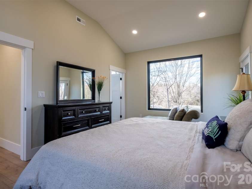 150 Driftwood Drive, Mooresville, NC 28117.  MLS# CAR4347093, YatesRealty ID 3480. 