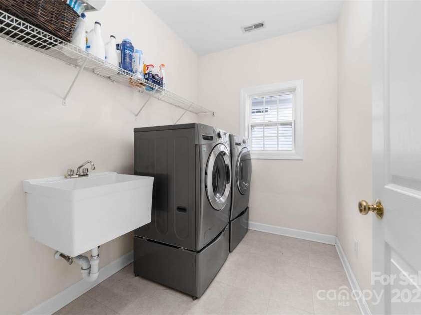 1728 Copperplate Road, Charlotte, NC 28262.  MLS# CAR4332667, YatesRealty ID 3480. 