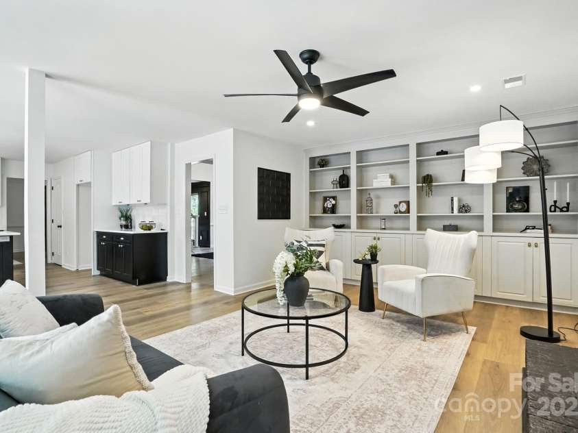 2902 Notchview Court, Charlotte, NC 28210.  MLS# CAR4296816, YatesRealty ID 34800. 