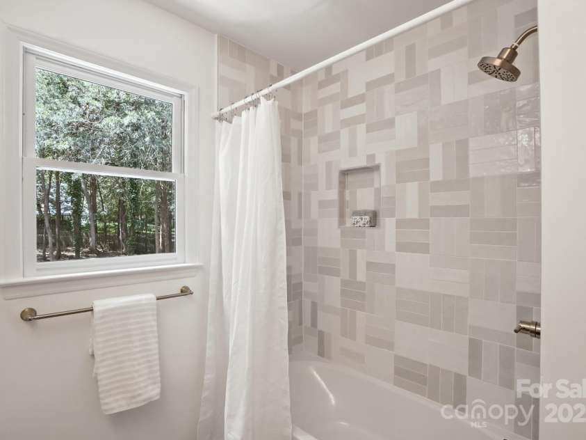 2902 Notchview Court, Charlotte, NC 28210.  MLS# CAR4296816, YatesRealty ID 34800. 