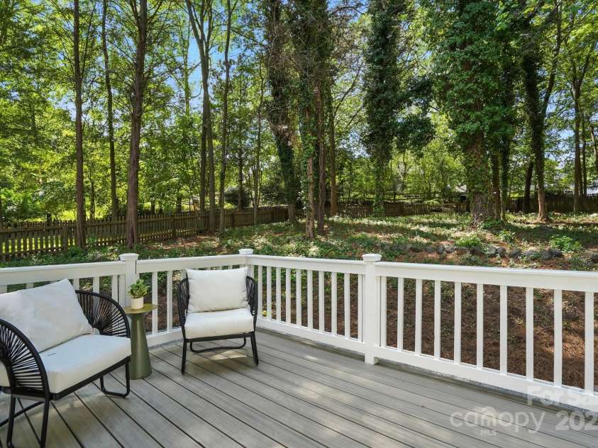 2902 Notchview Court, Charlotte, NC 28210.  MLS# CAR4296816, YatesRealty ID 34800. 
